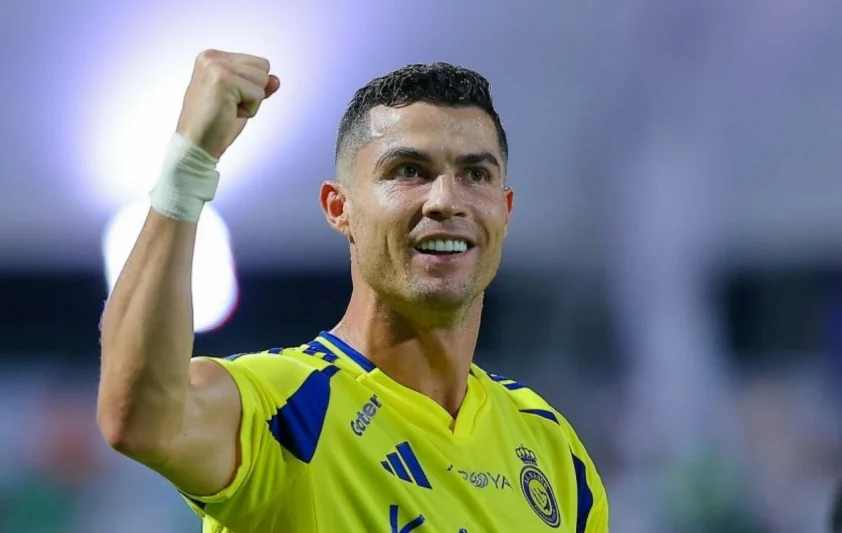 Ronaldo ghi bàn mở tỷ số cho Al Nassr.